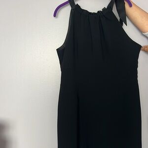 Ann Taylor Black Sleeveless Tie Neck Bow
Sheath Dress - Size 16